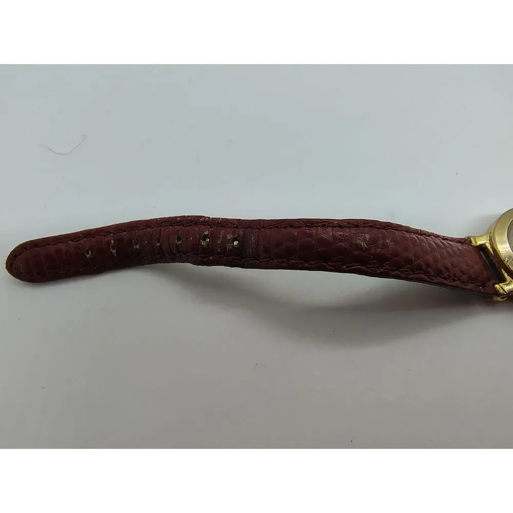 Winnie The Pooh Disney Store Women's Vintage Watch